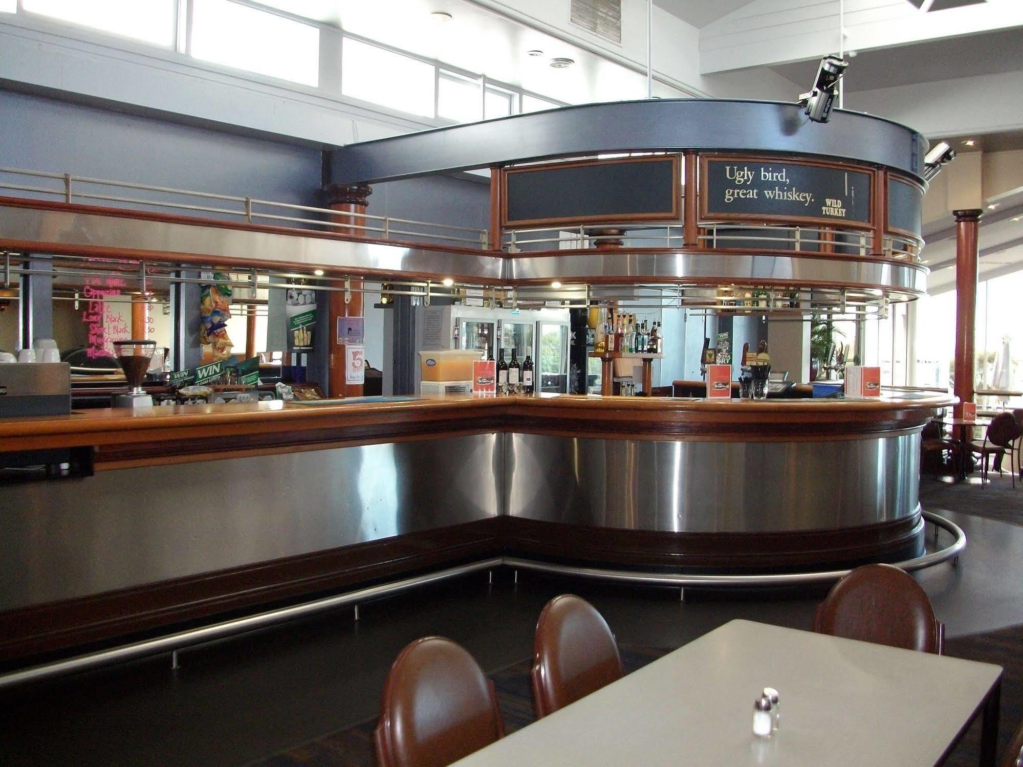 Richmond Henty Hotel Portland Esterno foto